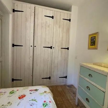 Tina's House - Bordeira